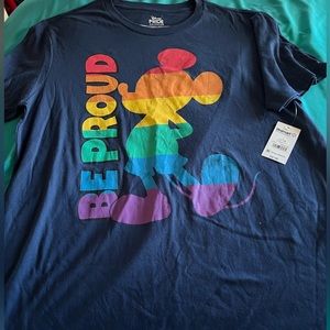 Disney pride collection size L 42-44 unisex Tee shirt